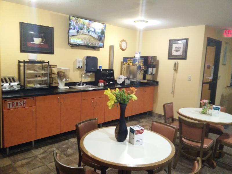 Super 8 By Wyndham Chisago City Exterior foto